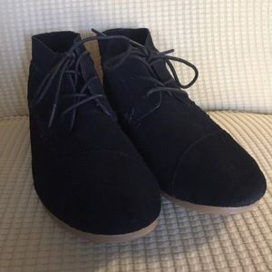 Toms Booties 9.5
